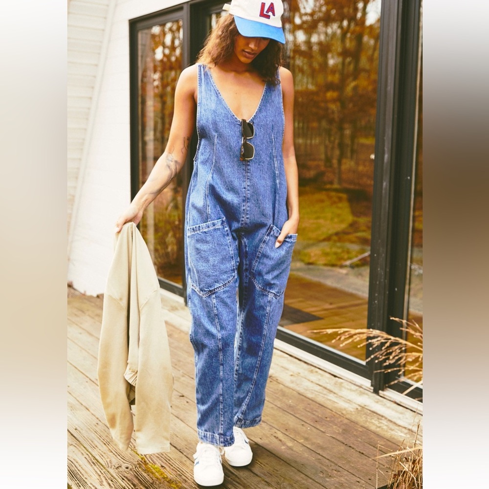 17 Fabulous Acid washed denim deep front v neck overall - Picture 4 of 5